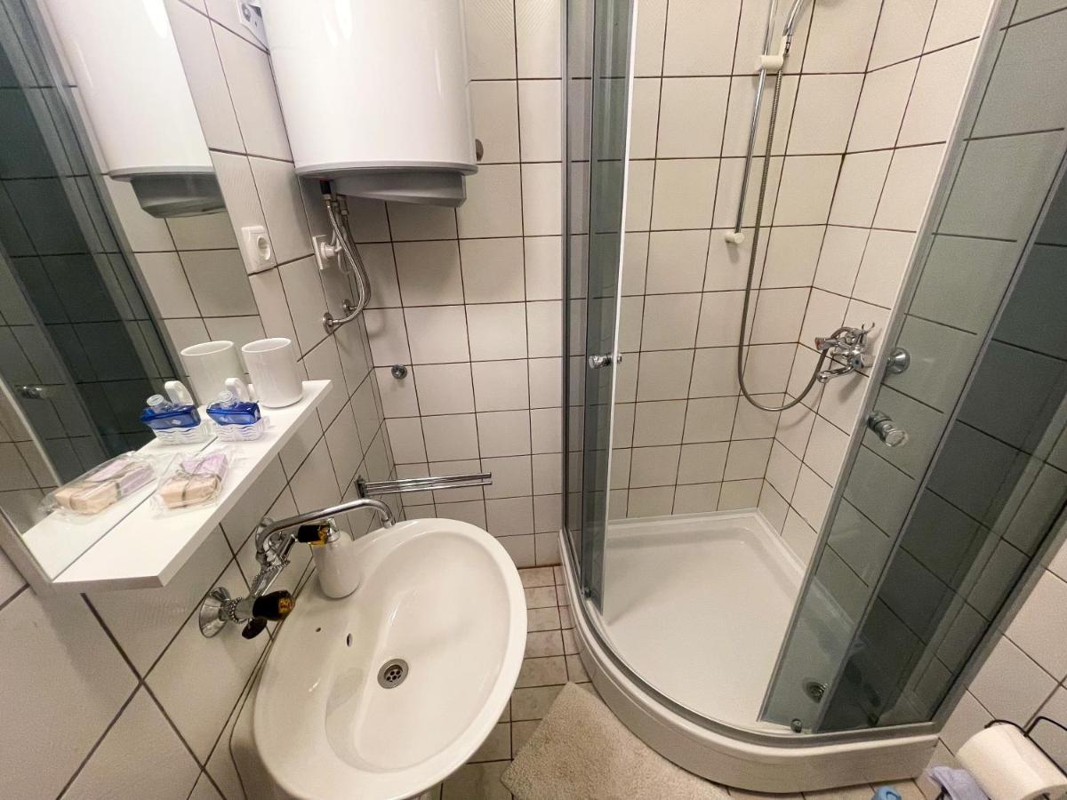 Apartmani Milan Crikvenica Eksteriør bilde