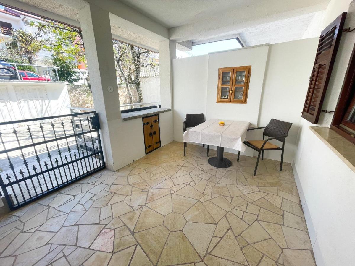 Apartmani Milan Crikvenica Eksteriør bilde