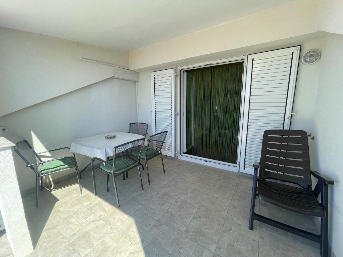 Apartmani Milan Crikvenica Eksteriør bilde