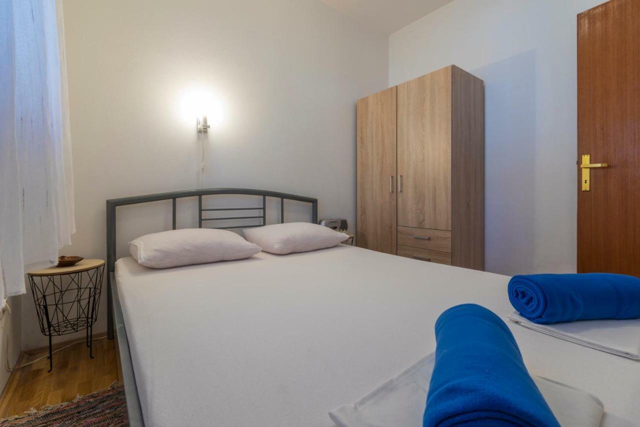 Apartmani Milan Crikvenica Eksteriør bilde