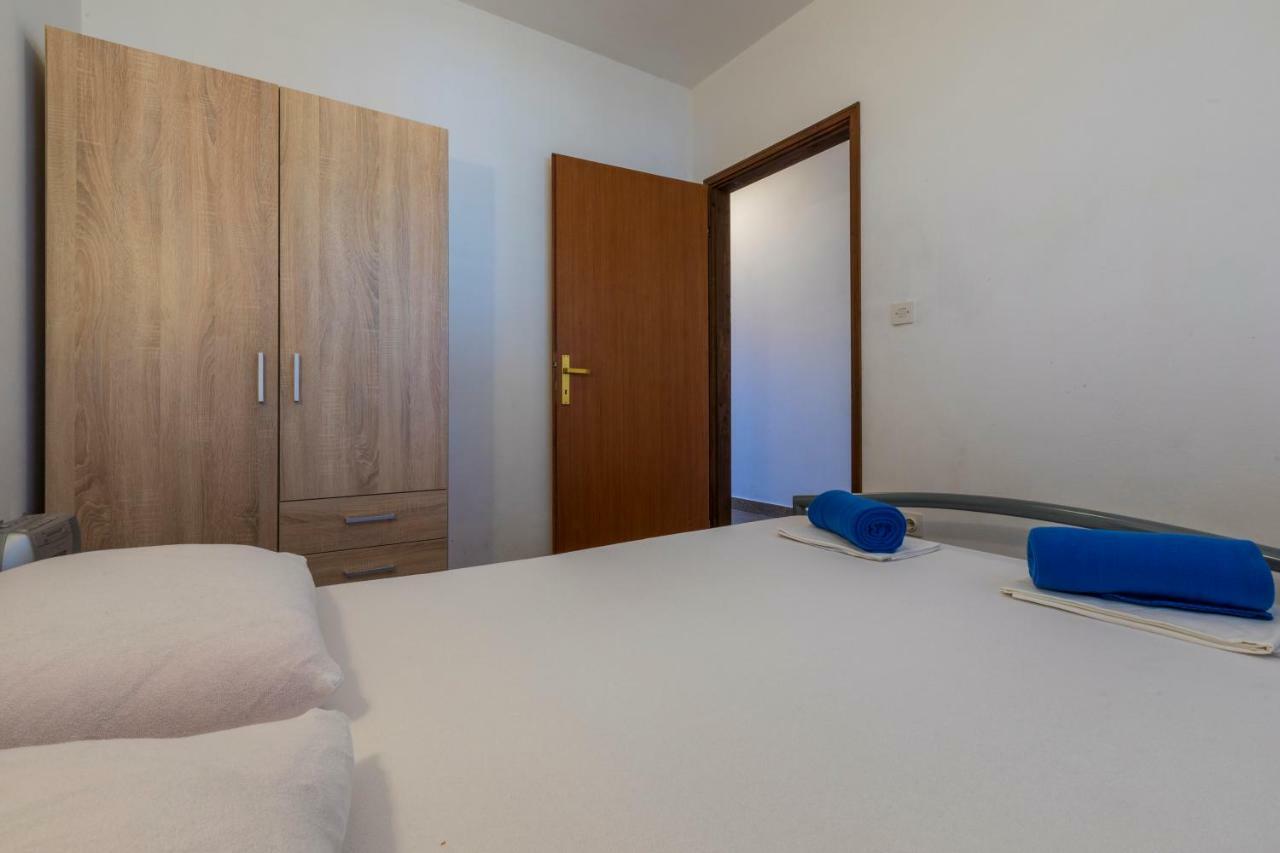 Apartmani Milan Crikvenica Eksteriør bilde