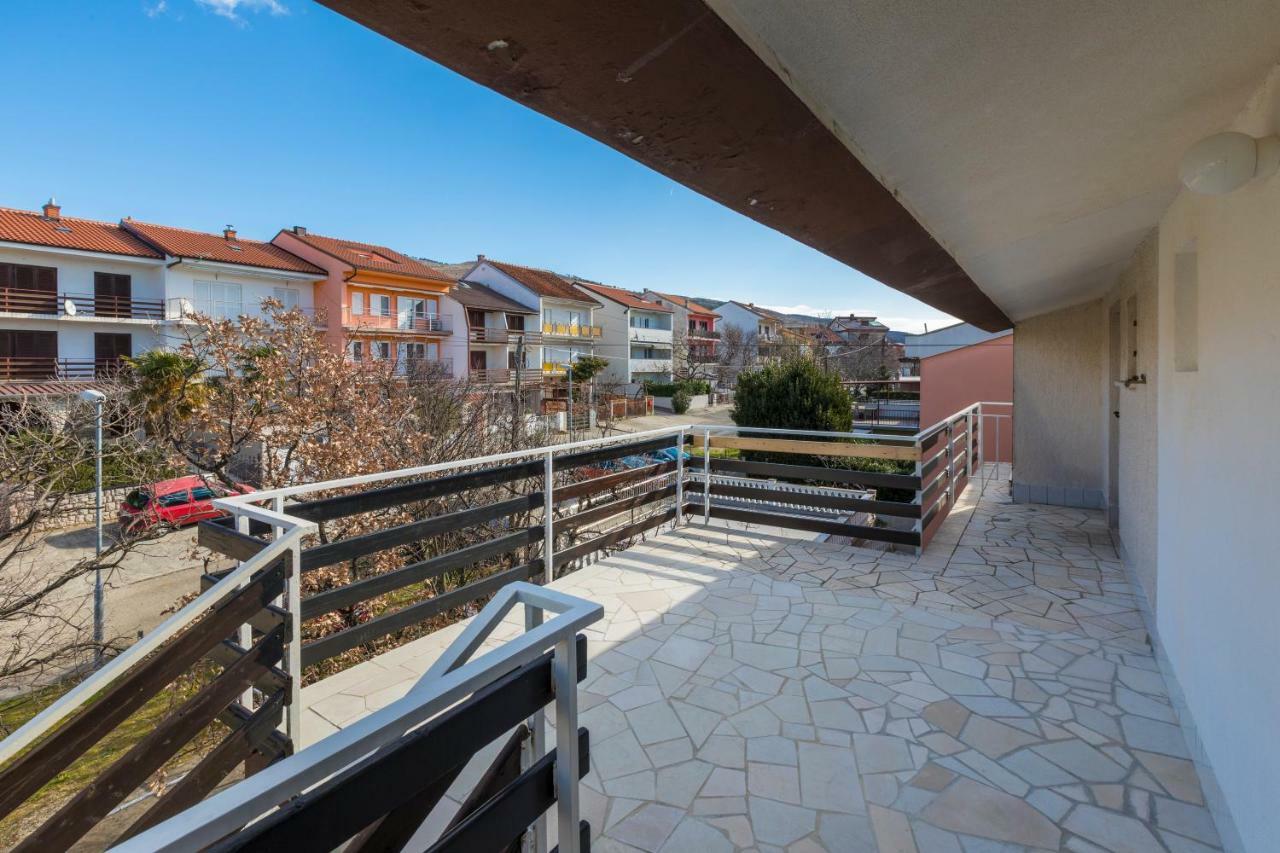 Apartmani Milan Crikvenica Eksteriør bilde