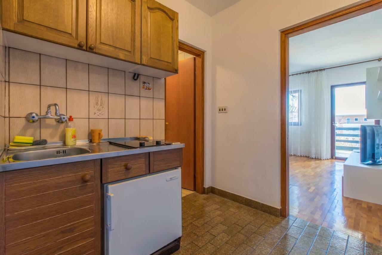 Apartmani Milan Crikvenica Eksteriør bilde