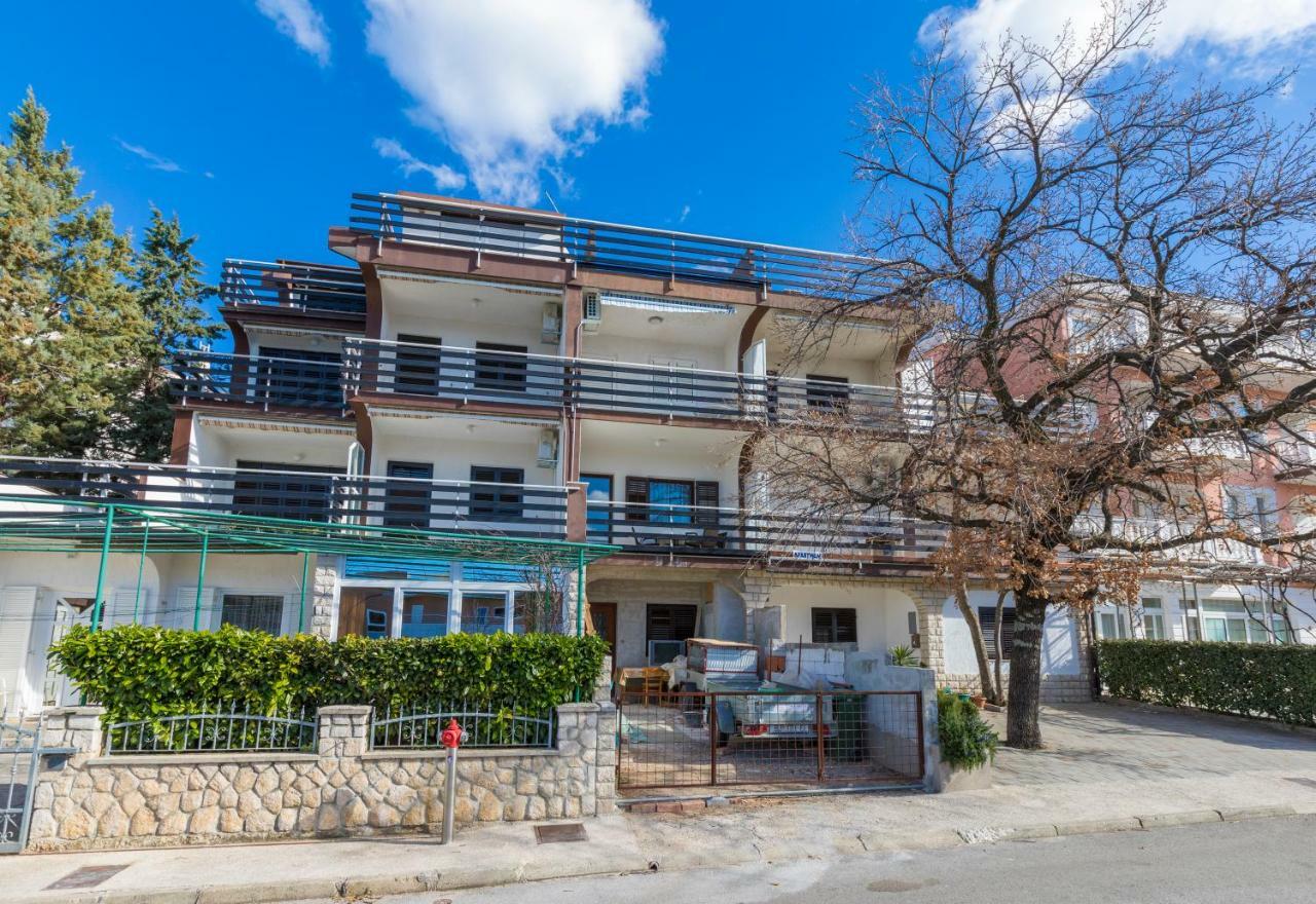 Apartmani Milan Crikvenica Eksteriør bilde
